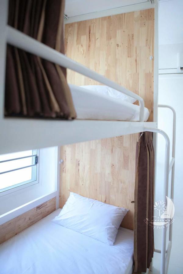 Railway Park Hostel Chiang Mai Extérieur photo