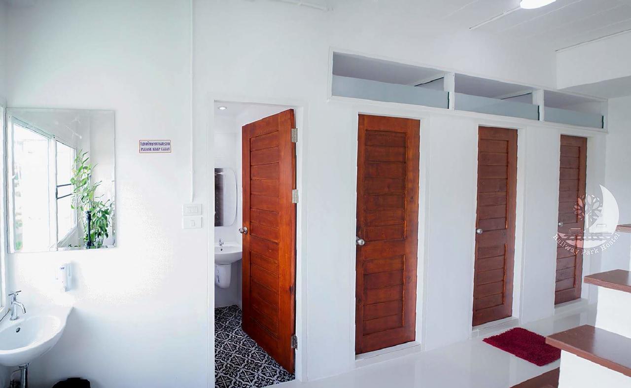 Railway Park Hostel Chiang Mai Extérieur photo